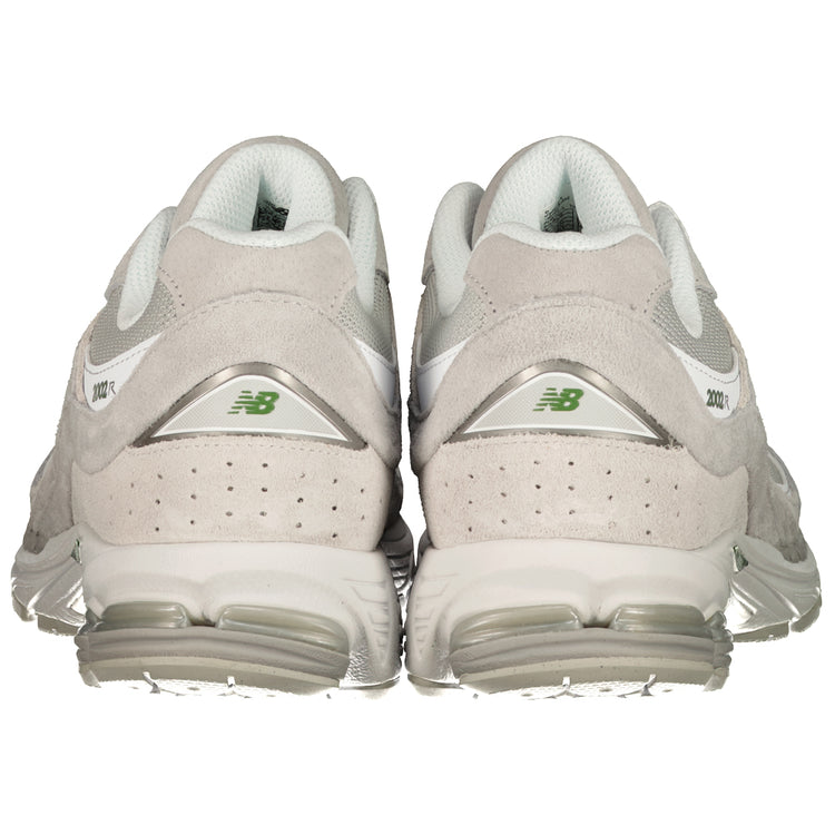 Unisex 2002R Trainers - Casual Basement