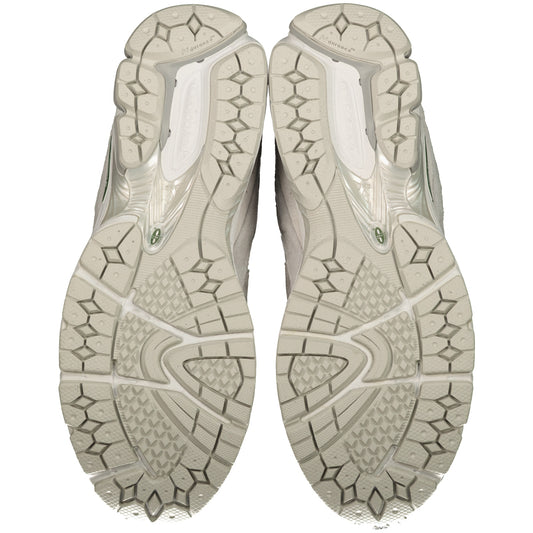 Unisex 2002R Trainers - Casual Basement