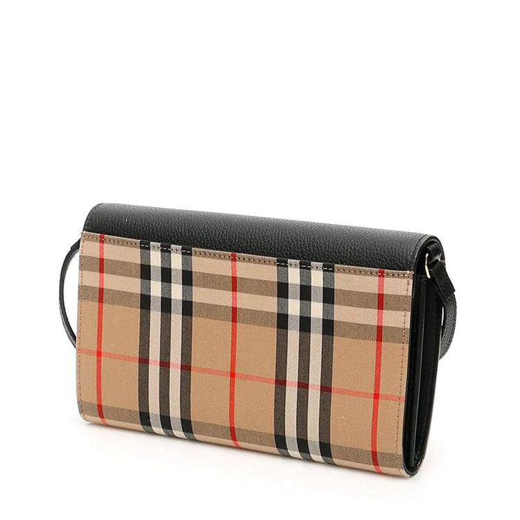 Hannah Wallet - Casual Basement