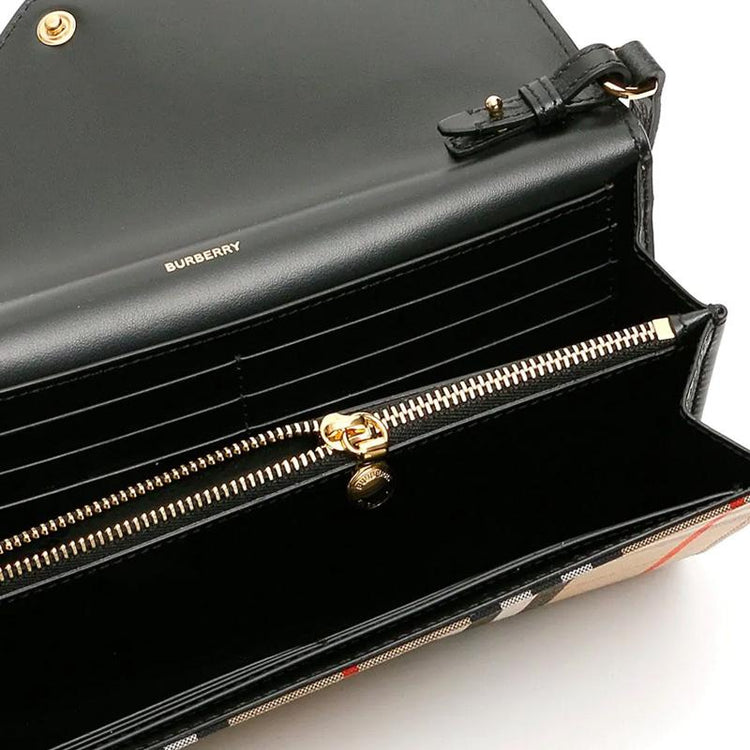 Hannah Wallet - Casual Basement