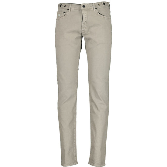 True Fit Jeans - Casual Basement